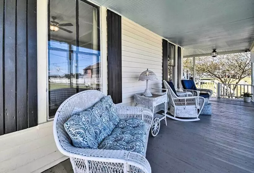 Cozy Currituck Home W/ Fire Pit Near Ferry!