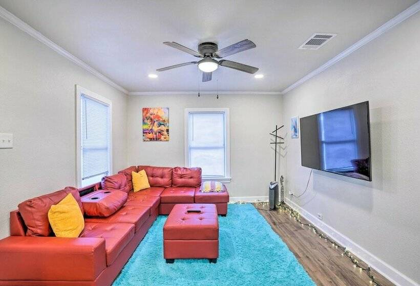 Cozy San Antonio Abode ~ 3 Mi To Downtown!