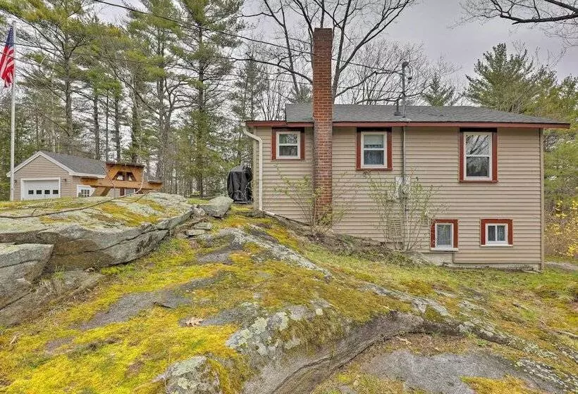 Walk To Marina: Cute Gilford Cottage W/ Grill