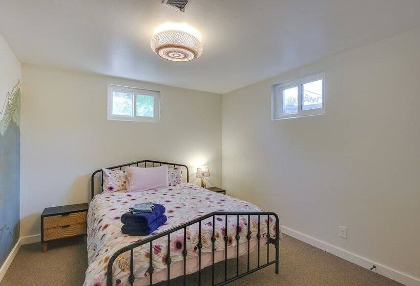 Denver Vacation Home W/ Home Theater!