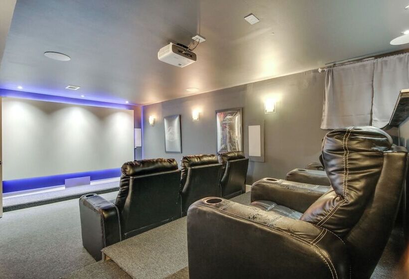 Denver Vacation Home W/ Home Theater!