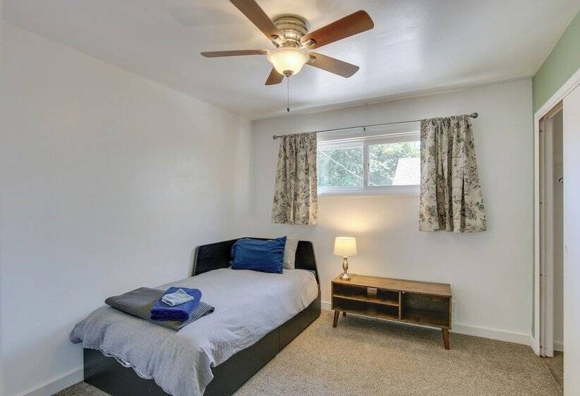 Denver Vacation Home W/ Home Theater!