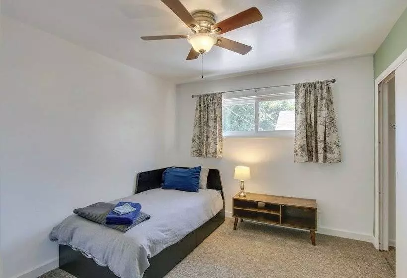 Denver Vacation Home W/ Home Theater!