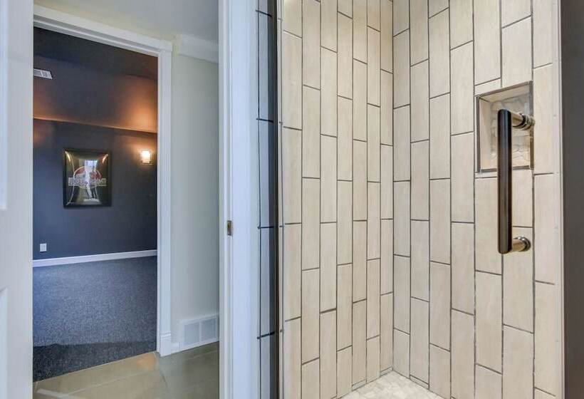 Denver Vacation Home W/ Home Theater!