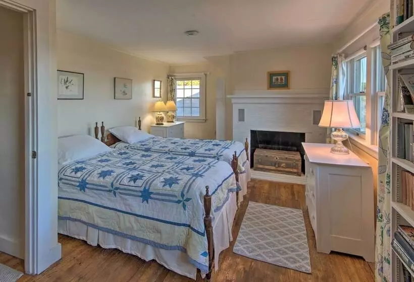 Expansive Beachfront Retreat W/ Outdoor Shower