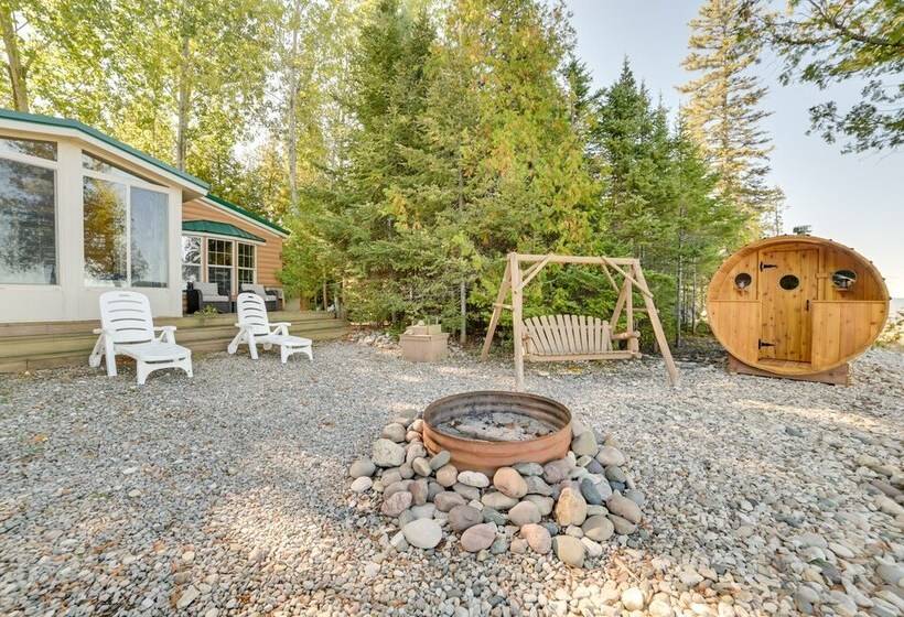 Ocqueoc Family Cabin W/ Sauna On Lake Huron!