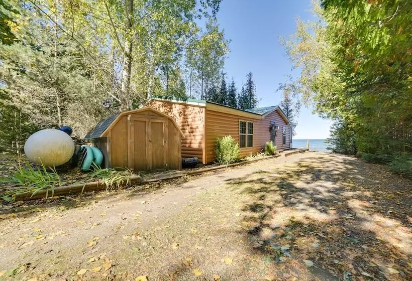 Ocqueoc Family Cabin W/ Sauna On Lake Huron!