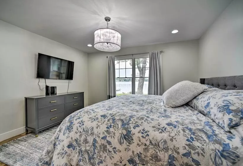 Fenton Home W/ Patio & All Sports Lake Access