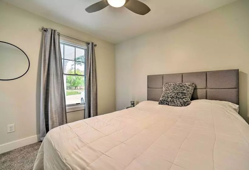 Fenton Home W/ Patio & All Sports Lake Access