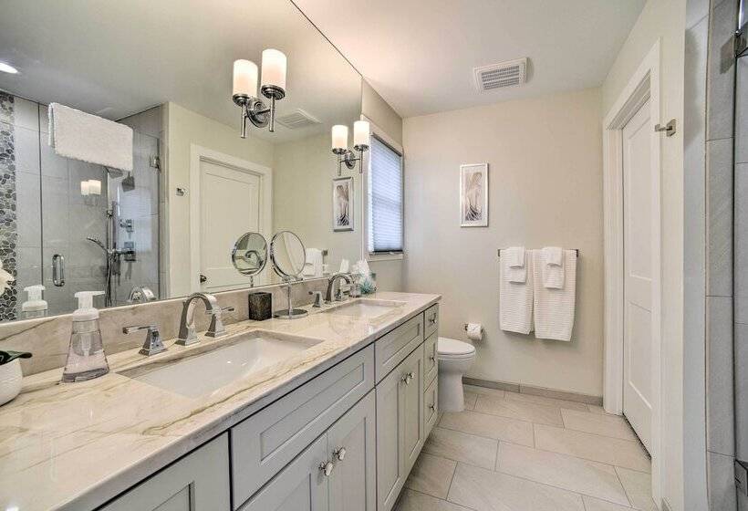 Fenton Home W/ Patio & All Sports Lake Access