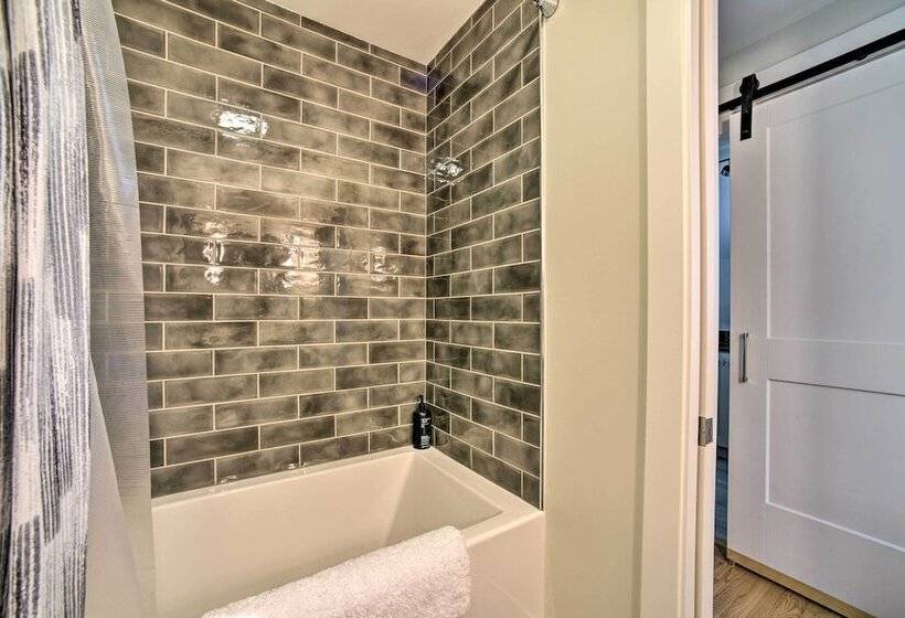 Fenton Home W/ Patio & All Sports Lake Access