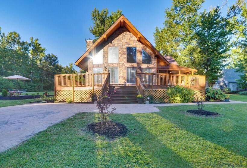 Fisherman S Paradise With Fire Pit & Lake Access!