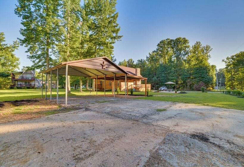 Fisherman S Paradise With Fire Pit & Lake Access!