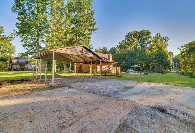 Fisherman S Paradise With Fire Pit & Lake Access!