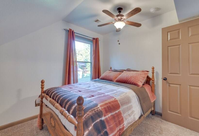 Fisherman S Paradise With Fire Pit & Lake Access!