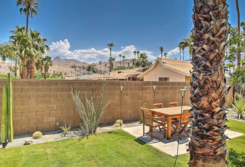 Funky Palm Springs Paradise Near Golf Courses