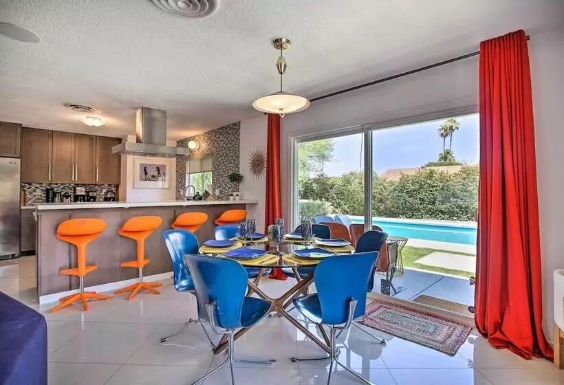 Funky Palm Springs Paradise Near Golf Courses