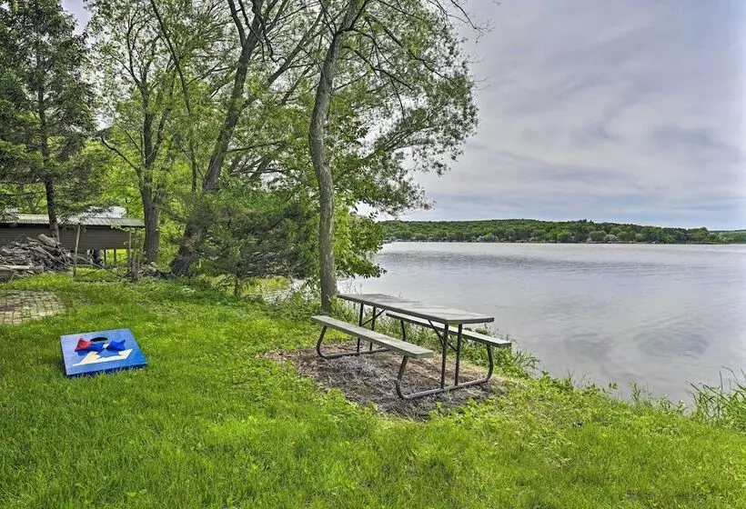 Happys Haven Cabin W/ Gas Grill & Fire Pit!