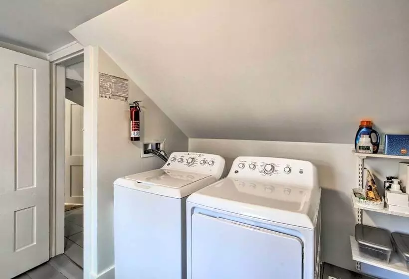 Historic Bath Home, Walk To Waterfront Park!