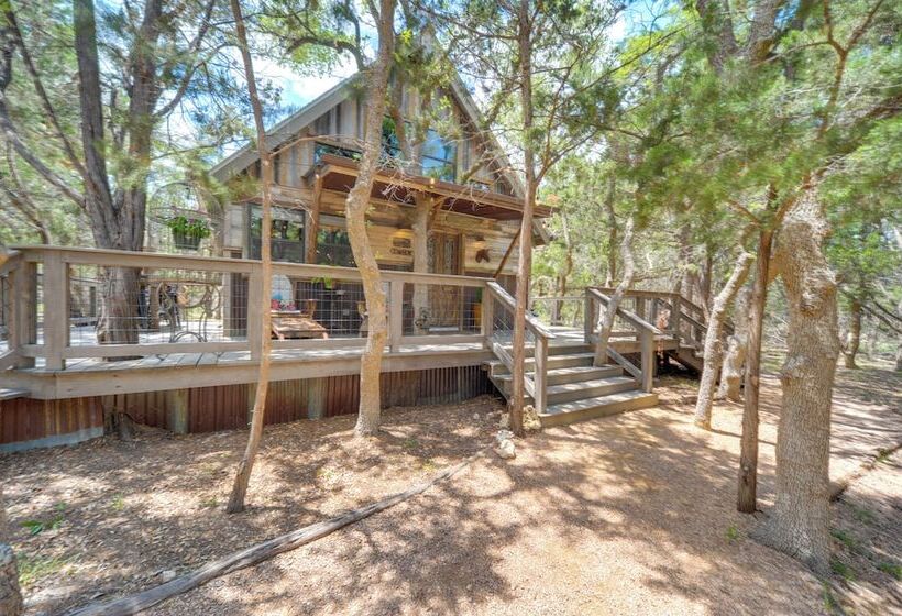 Horse Thief Inn Cabin Retreat W/ Deck & Hot Tub!