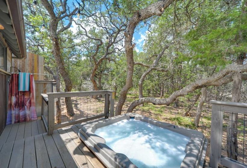 Horse Thief Inn Cabin Retreat W/ Deck & Hot Tub!