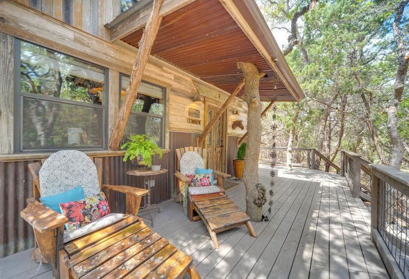 Horse Thief Inn Cabin Retreat W/ Deck & Hot Tub!