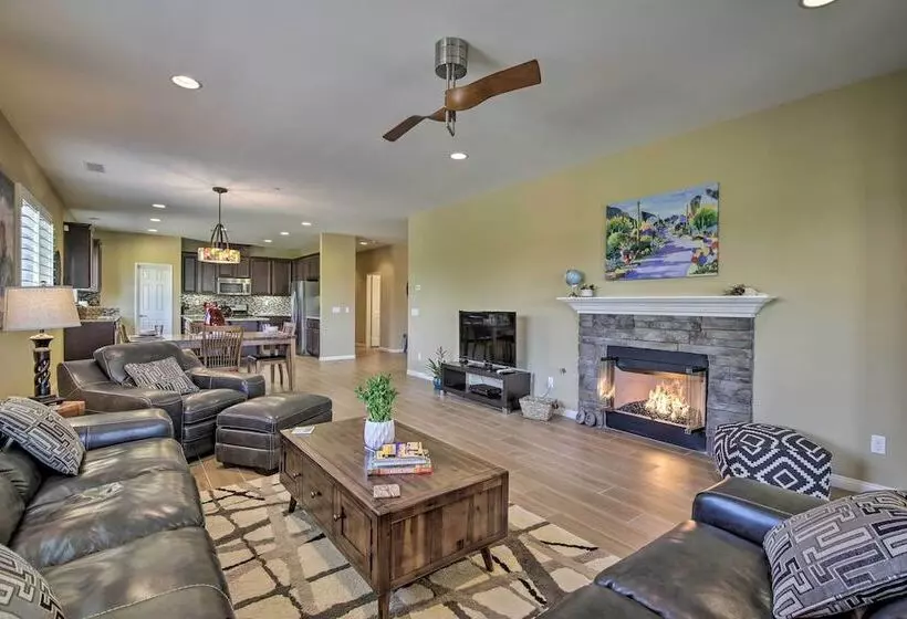 Pool & On Site Golf Course: Modern Indio Retreat