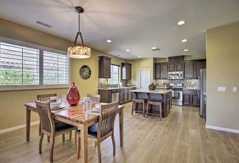 Pool & On Site Golf Course: Modern Indio Retreat