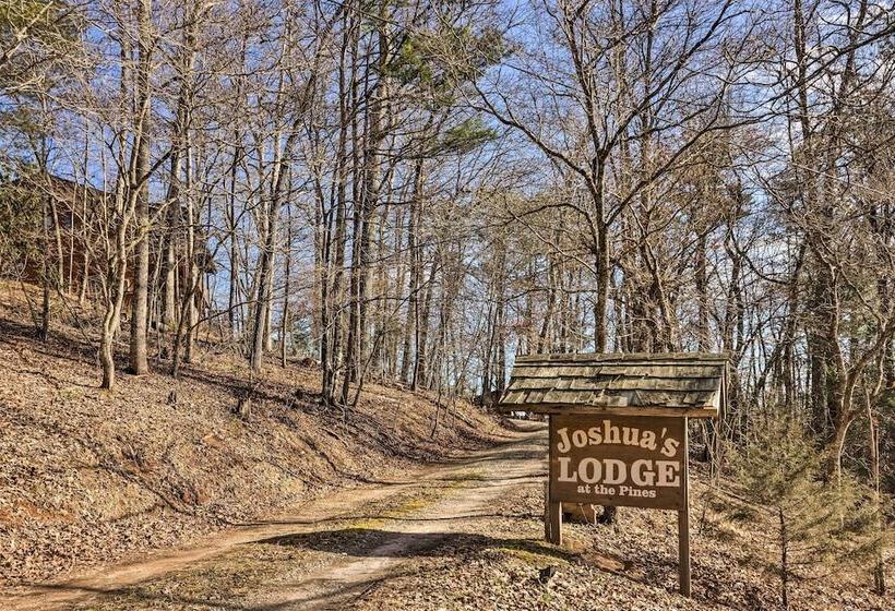 Joshuas Lodge  W/ Hot Tub + Mountain Views!