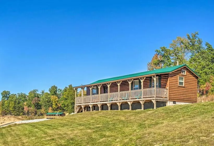 Lakefront Cabin: Private Dock, Trails, Cave, Etc!