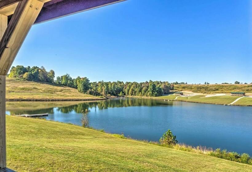 Lakefront Cabin: Private Dock, Trails, Cave, Etc!