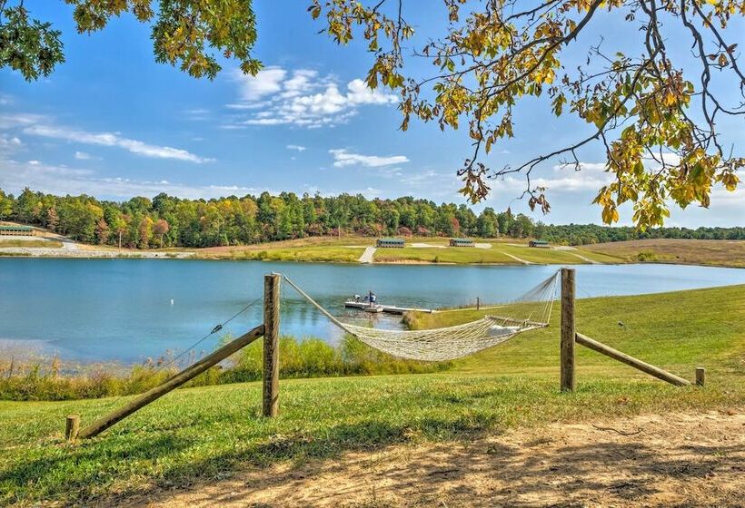 Lakefront Cabin: Private Dock, Trails, Cave, Etc!