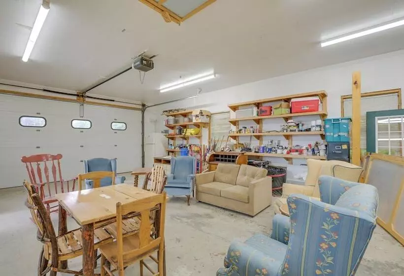 Lakefront Maine Retreat W/ Deck, Dock & Fire Pit!