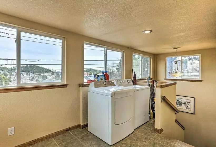 Lovely Black Hills Area Home: Covered Porch & Deck