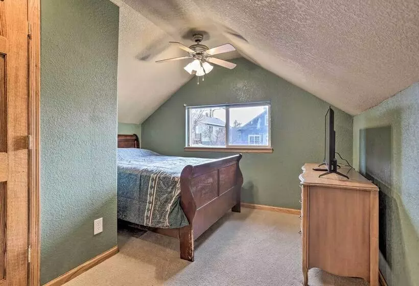 Lovely Black Hills Area Home: Covered Porch & Deck