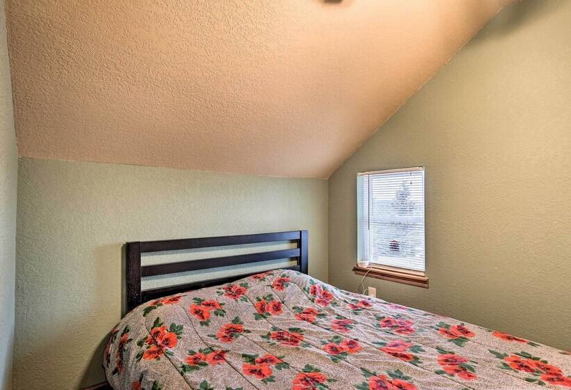 Lovely Black Hills Area Home: Covered Porch & Deck