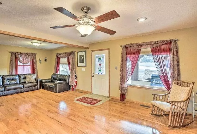 Lovely Black Hills Area Home: Covered Porch & Deck