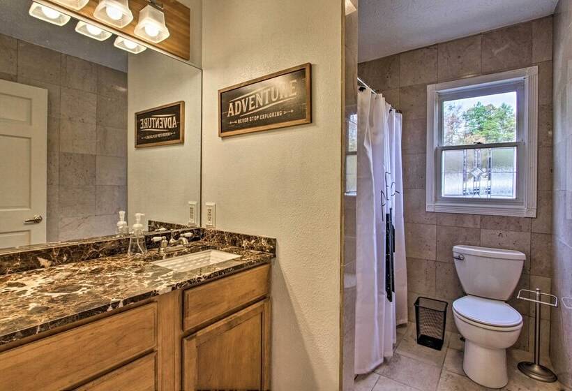 Luxe Cabin W/ Covered Pool + Smoky Mountain Vistas