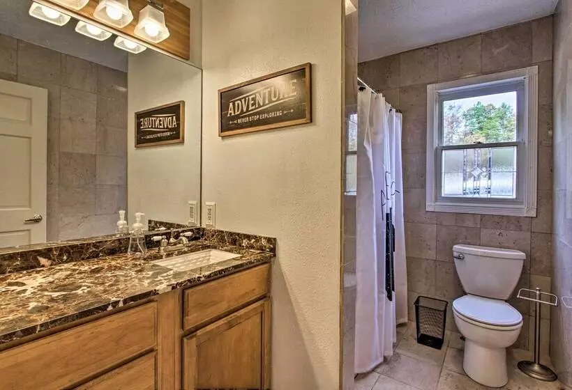 Luxe Cabin W/ Covered Pool + Smoky Mountain Vistas