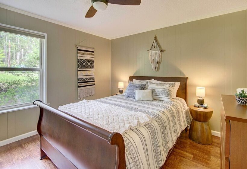 Mineola Lake House W/ Dock & Fire Pit!