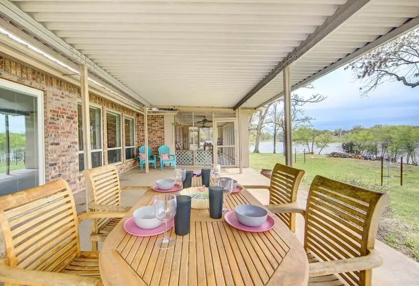 Mineola Lake House W/ Dock & Fire Pit!