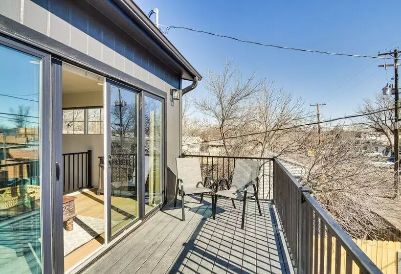 Modern Erie Home   Walk To Downtown!