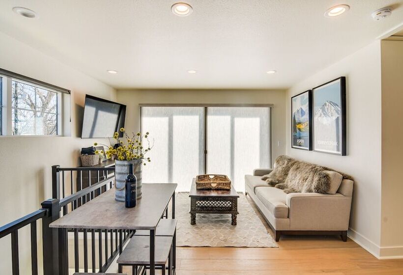 Modern Erie Home   Walk To Downtown!