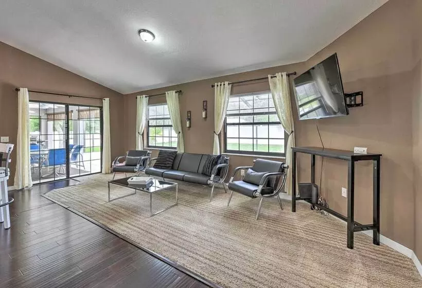 Ocala Escape W/ Private Pool, Pets Welcome!