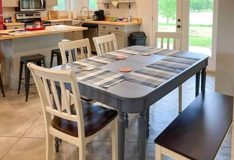 Pet Friendly Cabin On Wolf Creek At Grand Lake!