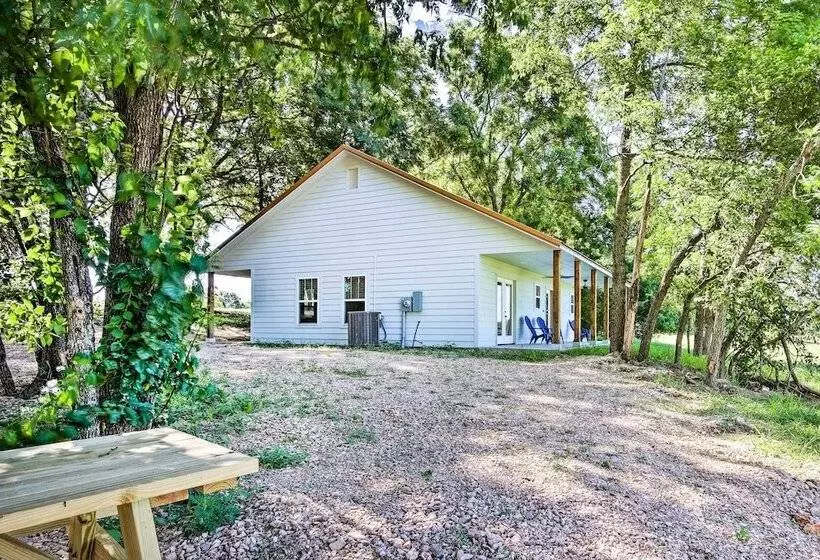 Pet Friendly Cabin On Wolf Creek At Grand Lake!