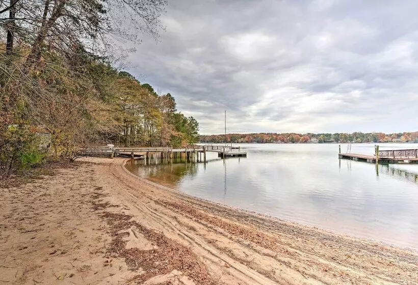 Pet Friendly Lake Norman Cottage: Swim, Boat, Fish