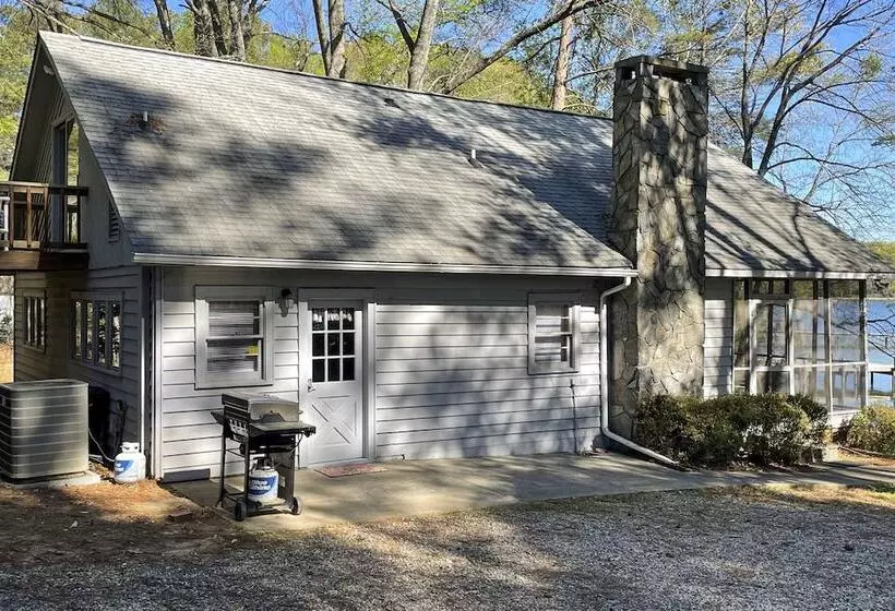 Pet Friendly Lake Norman Cottage: Swim, Boat, Fish