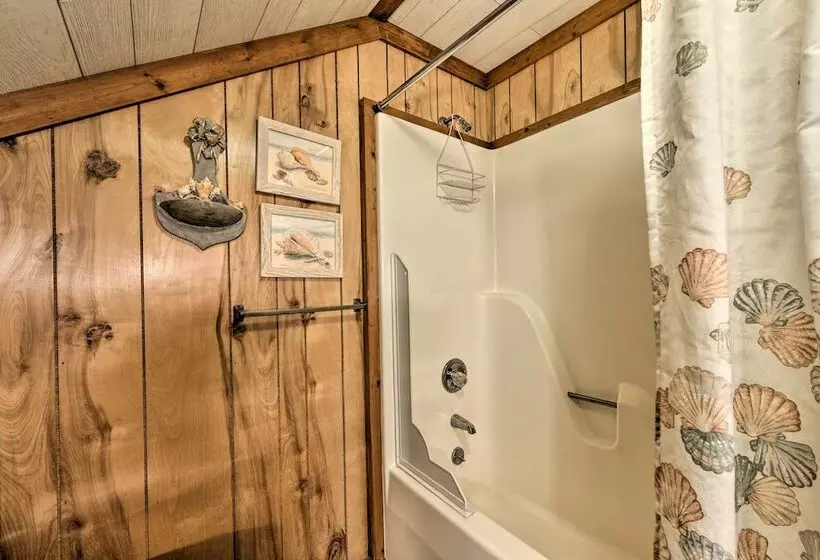 Pet Friendly Lake Norman Cottage: Swim, Boat, Fish