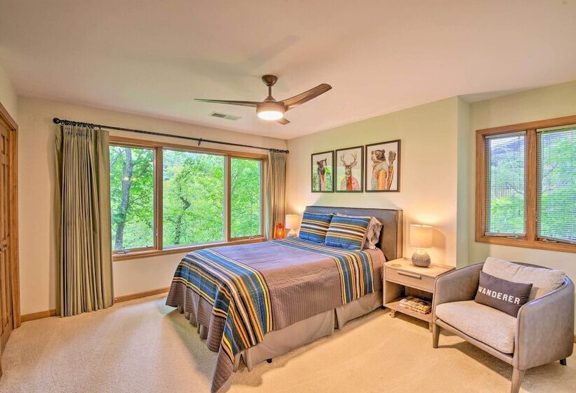 Quiet Riverfront Escape With Deck & Fly Fishing!